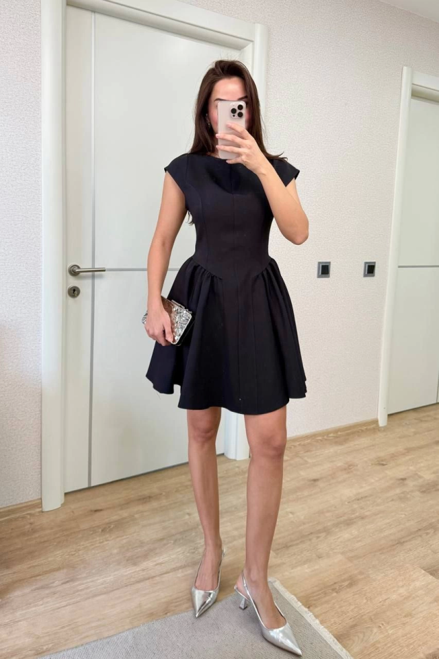 Dress Mirell